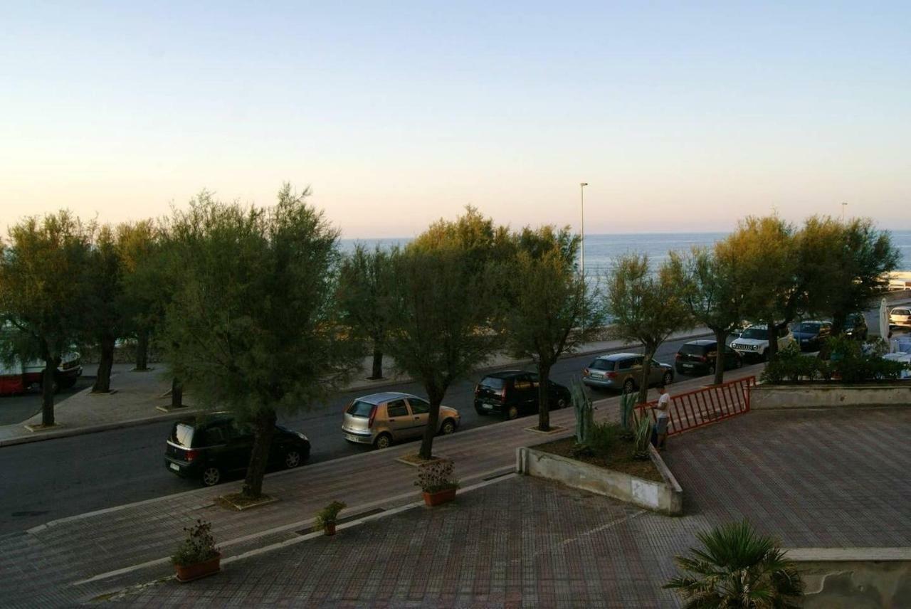 La Veranda Sul Mare モノーポリ エクステリア 写真